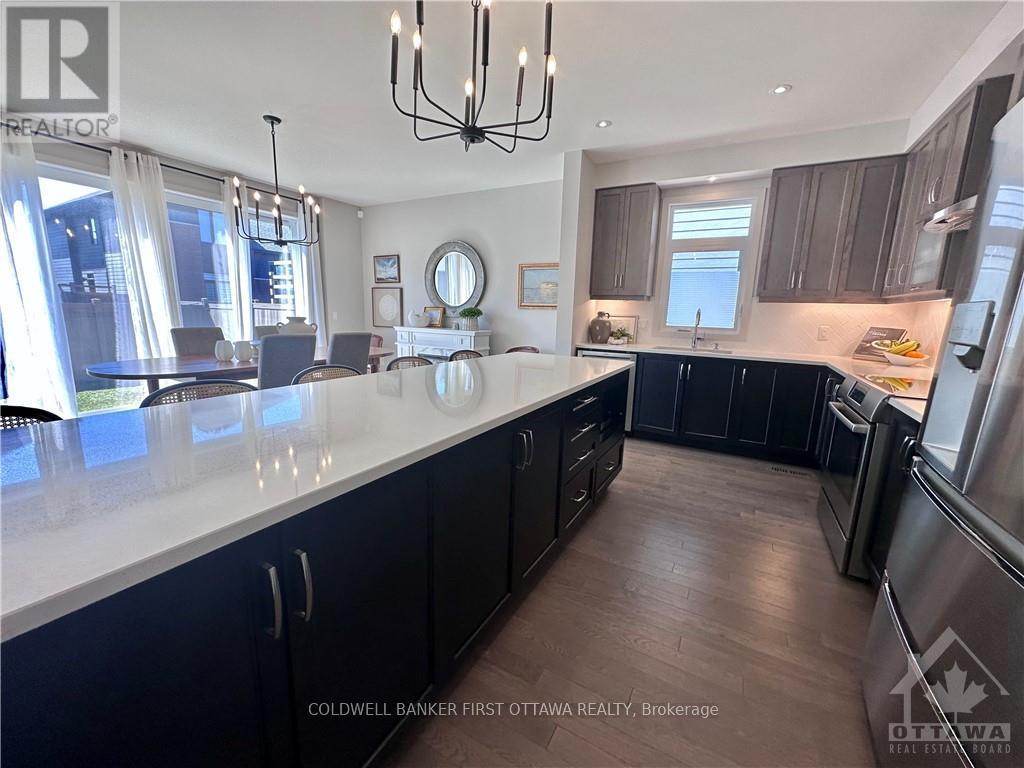 298 Longworth Avenue, Ottawa, Ontario  K1T 0T8 - Photo 9 - X12372904
