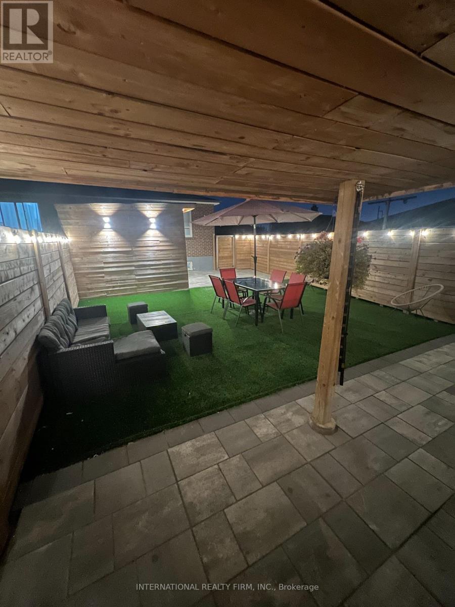 10 Rambler Place, Toronto, Ontario  M3L 1N7 - Photo 23 - W12372915