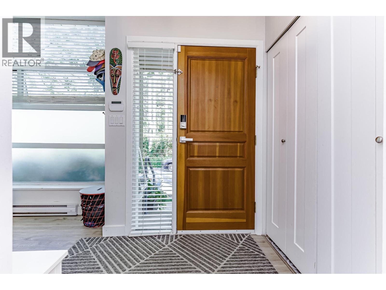 Property at 2162 SE KENT AVENUE image 3