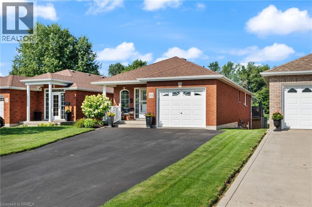 44 Macpherson Drive, Paris, Ontario  N3L 4C8 - Photo 1 - 40764174
