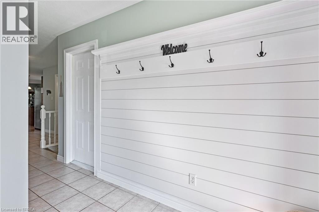 44 Macpherson Drive, Paris, Ontario  N3L 4C8 - Photo 8 - 40764174
