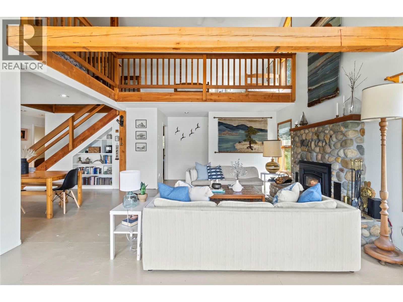 4006 Express Point Road, Scotch Creek, British Columbia  V0E 1M5 - Photo 9 - 10346107