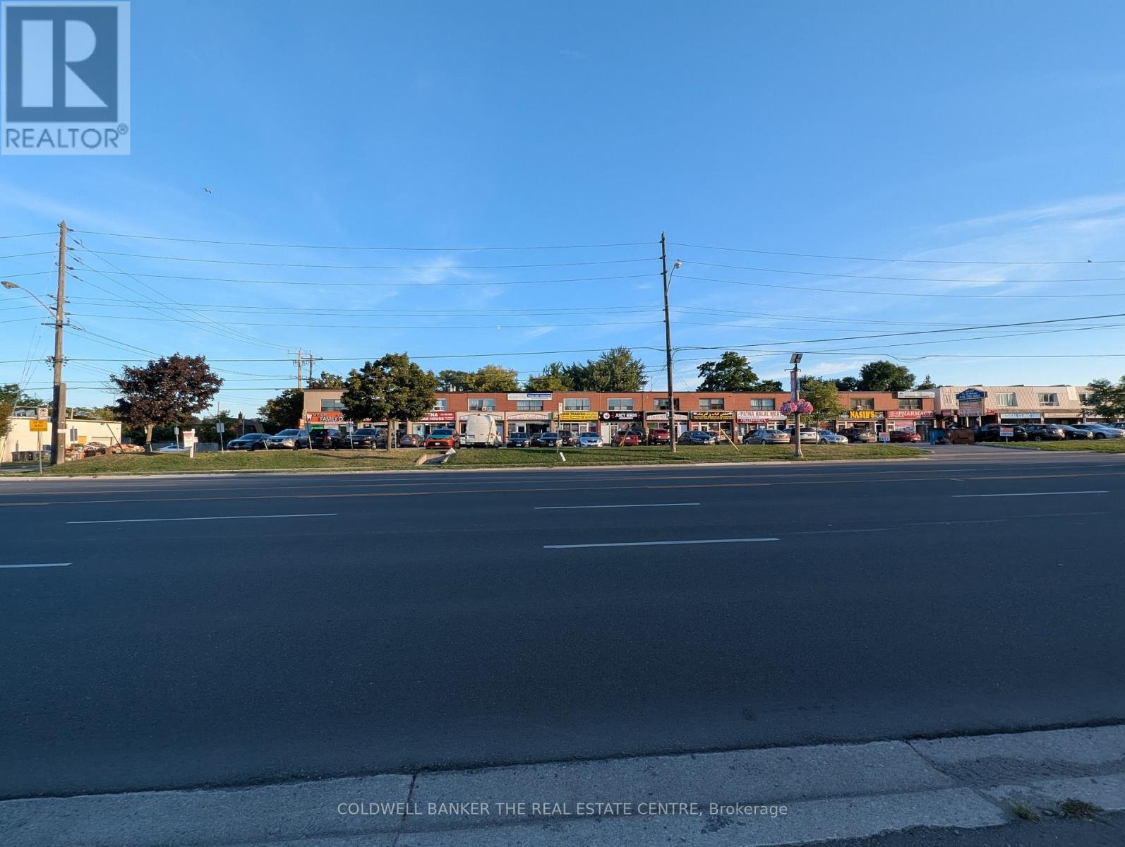 1881 Lawrence Avenue E, Toronto (Wexford-Maryvale), Ontario  M1R 2Y3 - Photo 4 - E12372939