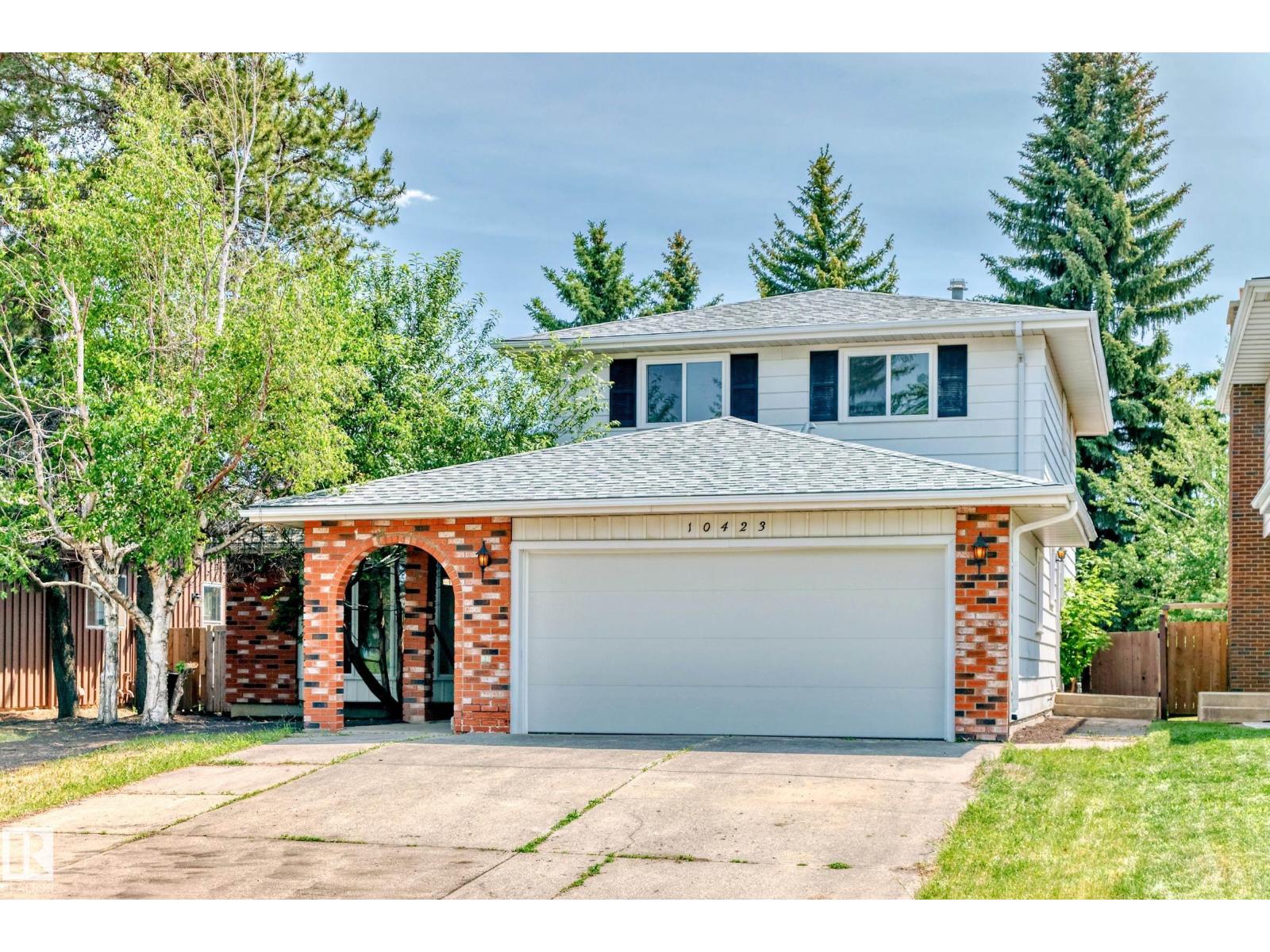 10423 35 AV NW, Edmonton, Alberta