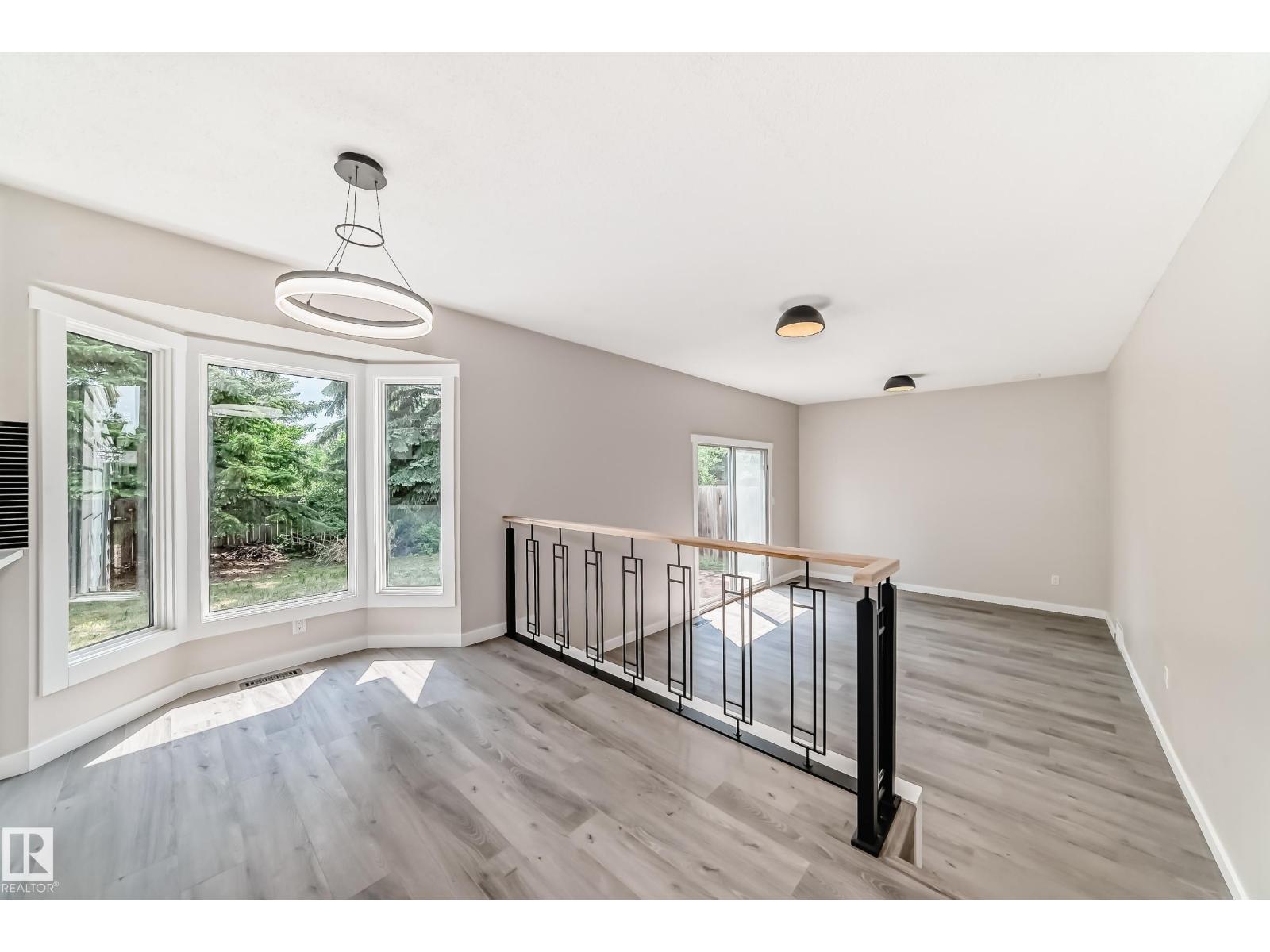 10423 35 Av Nw, Edmonton, Alberta  T6J 2M8 - Photo 11 - E4455569
