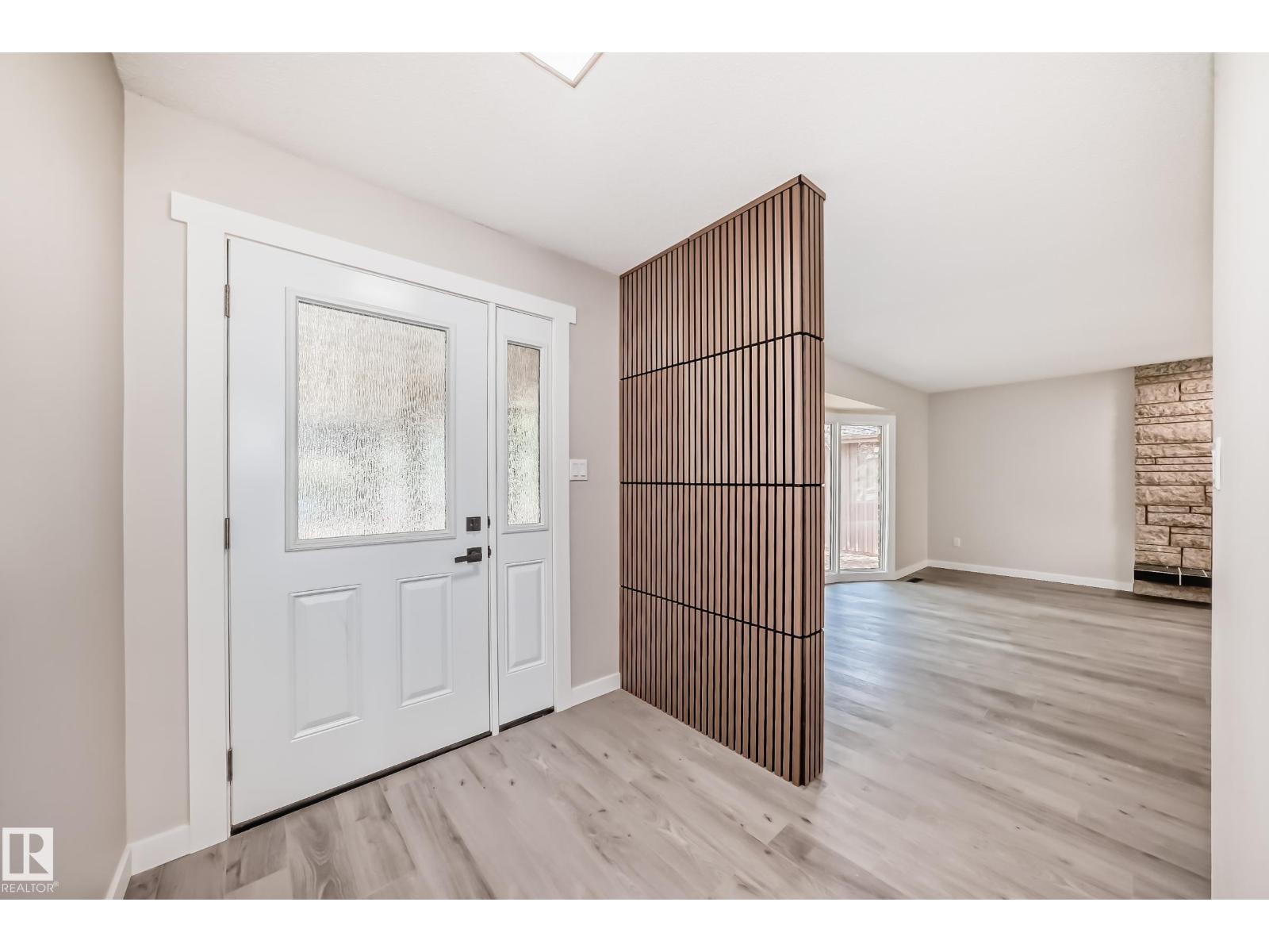 10423 35 Av Nw, Edmonton, Alberta  T6J 2M8 - Photo 5 - E4455569
