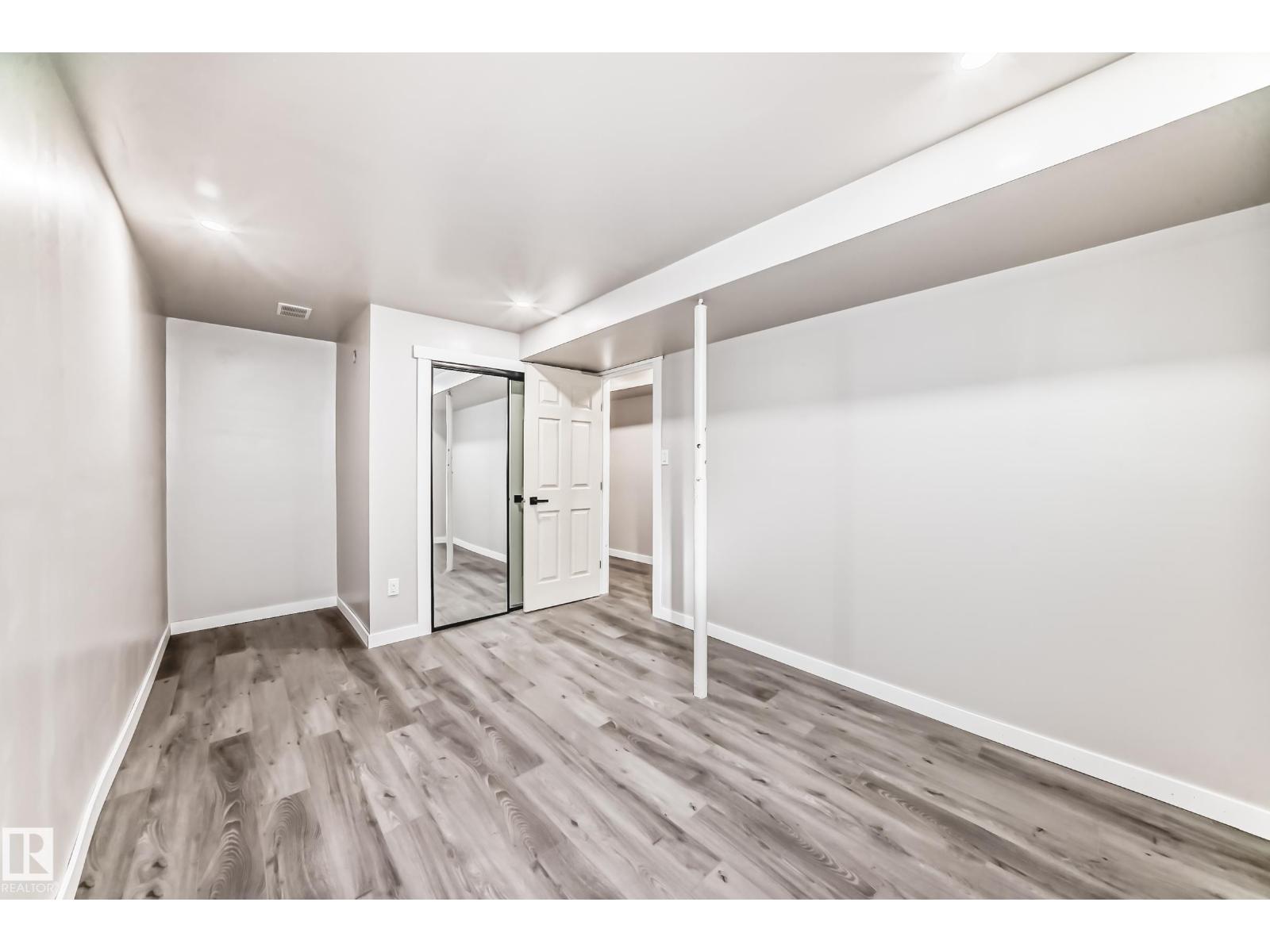10423 35 Av Nw, Edmonton, Alberta  T6J 2M8 - Photo 54 - E4455569