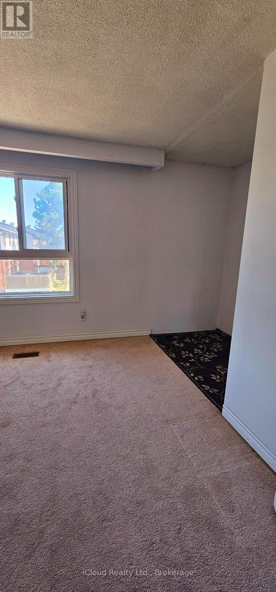 36 - 36 Dawson Crescent, Brampton, Ontario  L6V 3M5 - Photo 12 - W12372937