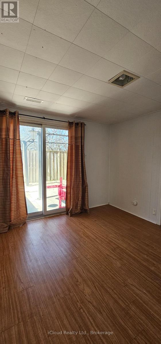 36 - 36 Dawson Crescent, Brampton, Ontario  L6V 3M5 - Photo 17 - W12372937