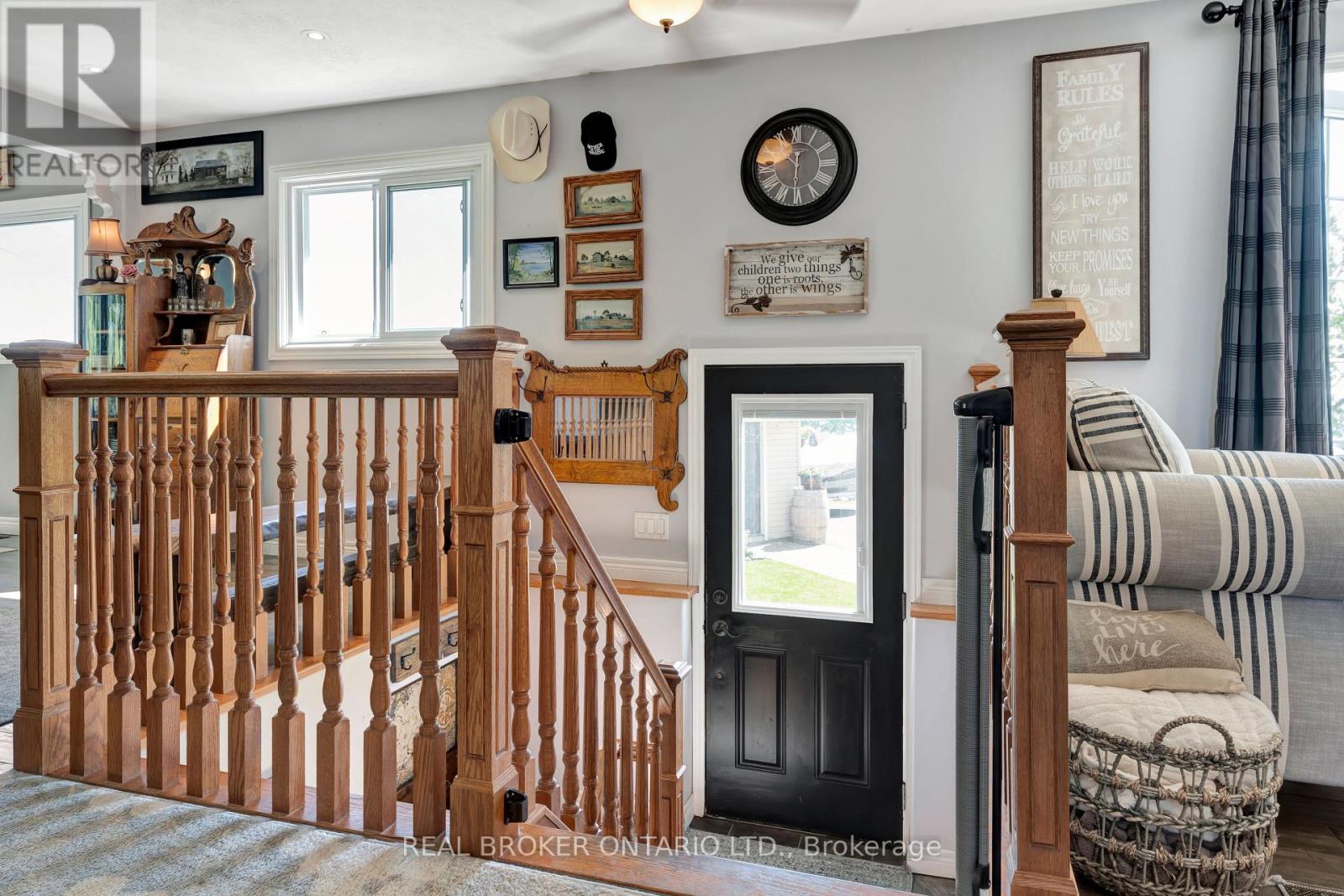 1697 Lakeshore Road, Haldimand, Ontario  N0A 1P0 - Photo 19 - X12372928