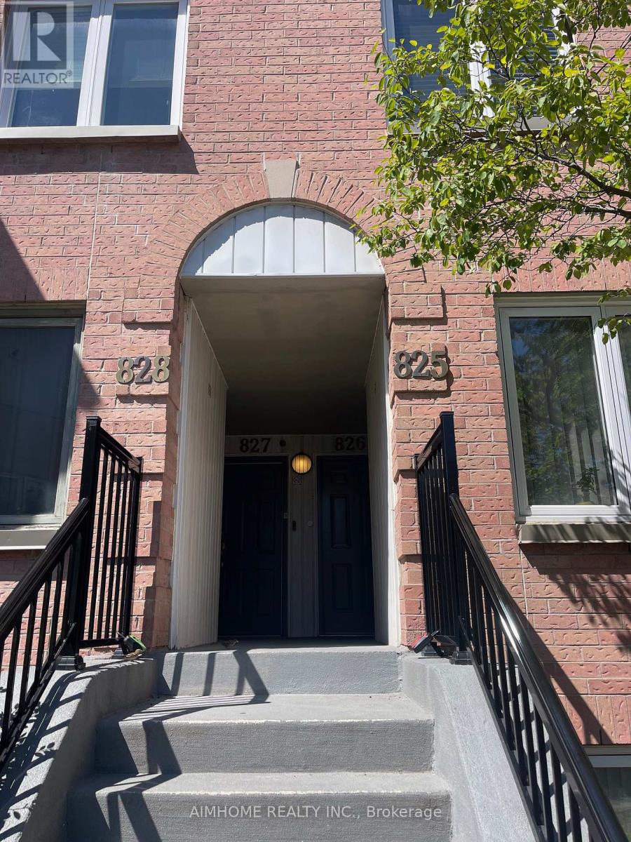 827 - 75 Weldrick Road E, Richmond Hill, Ontario  L4C 0H9 - Photo 2 - N12336255