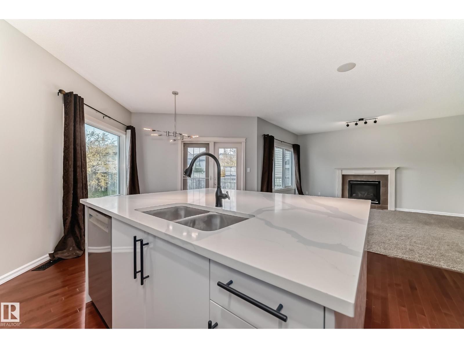 203 Caldwell Wy Nw, Edmonton, Alberta  T6M 2X2 - Photo 11 - E4455571