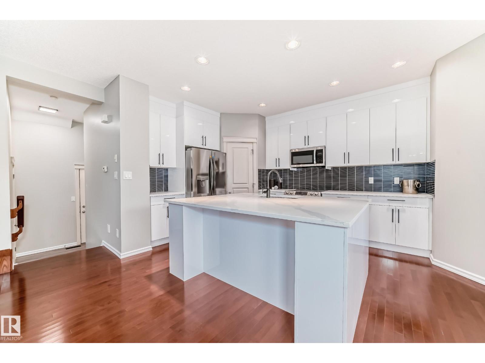 203 Caldwell Wy Nw, Edmonton, Alberta  T6M 2X2 - Photo 7 - E4455571