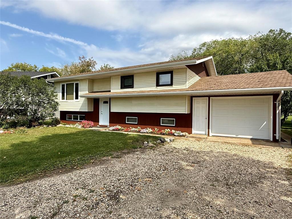 10 Parkdale Drive, Swan River, Manitoba  R0L 1Z0 - Photo 0 - 202521861
