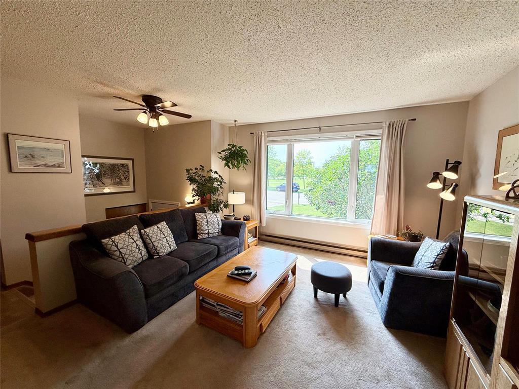 10 Parkdale Drive, Swan River, Manitoba  R0L 1Z0 - Photo 4 - 202521861