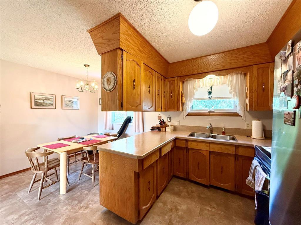 10 Parkdale Drive, Swan River, Manitoba  R0L 1Z0 - Photo 8 - 202521861