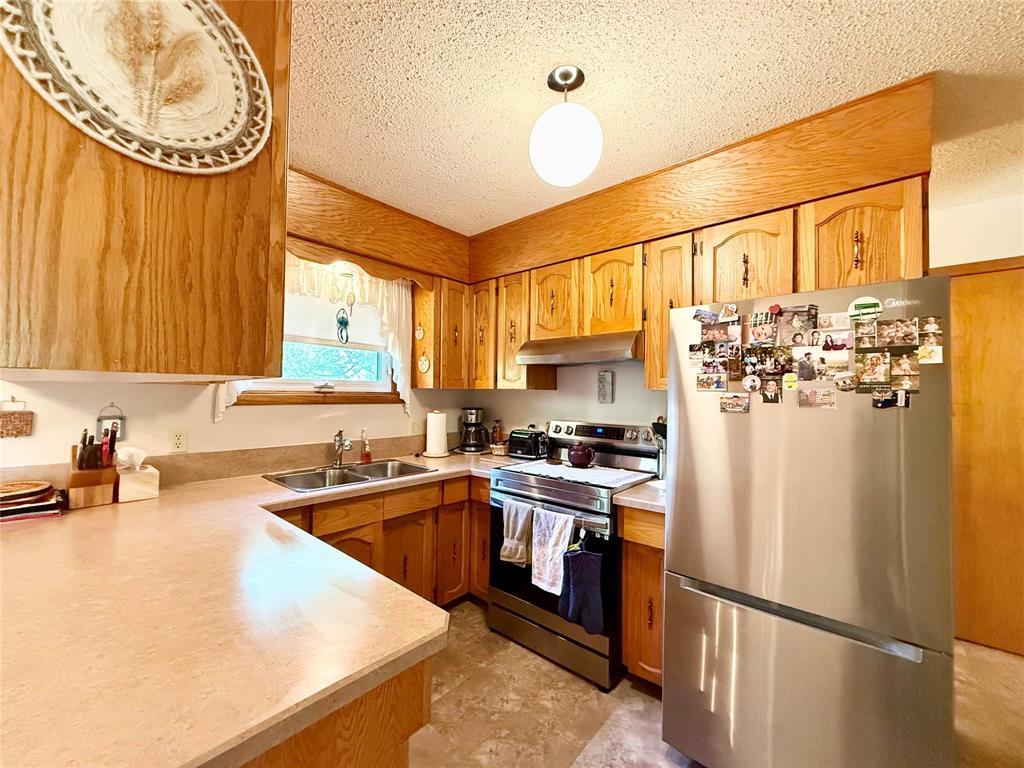 10 Parkdale Drive, Swan River, Manitoba  R0L 1Z0 - Photo 9 - 202521861