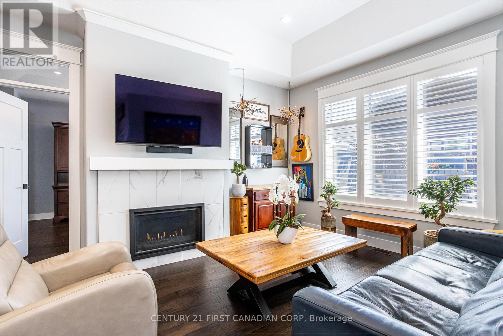 7 Sunrise Lane, Lambton Shores, Ontario  N0M 1T0 - Photo 16 - X12372967