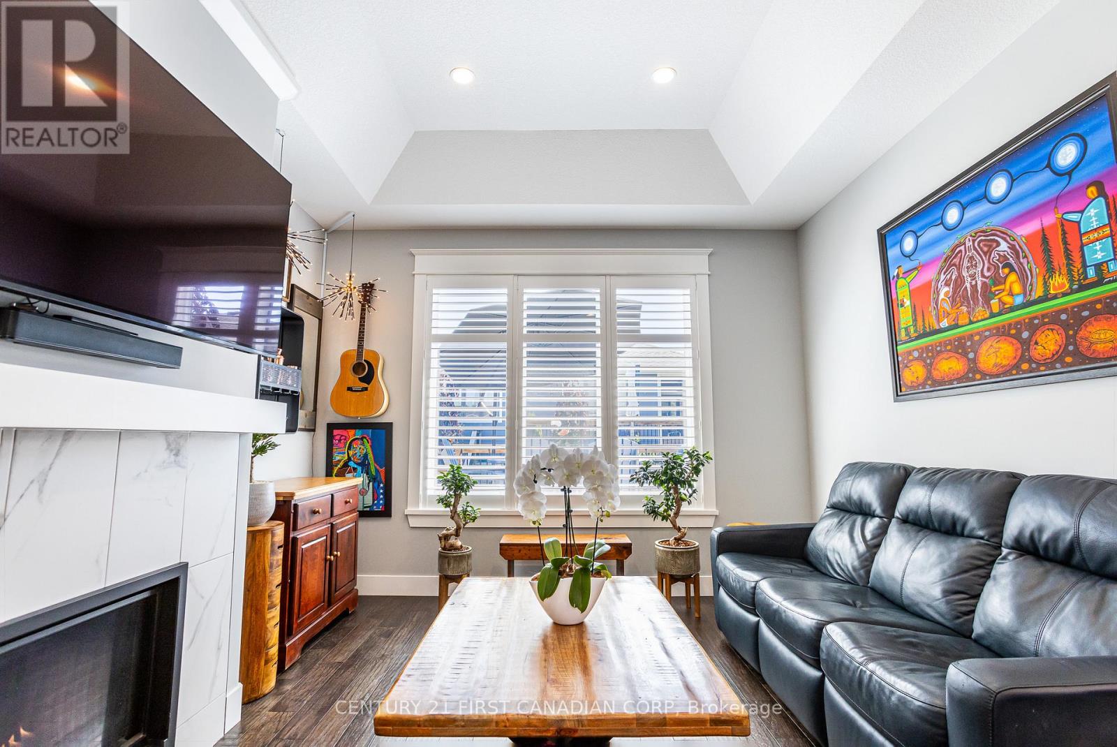 7 Sunrise Lane, Lambton Shores, Ontario  N0M 1T0 - Photo 17 - X12372967