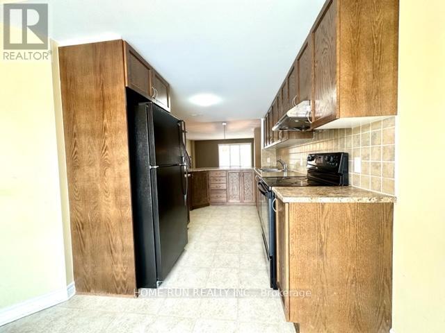 280 Paseo Private, Ottawa, Ontario  K2G 3N1 - Photo 6 - X12372959