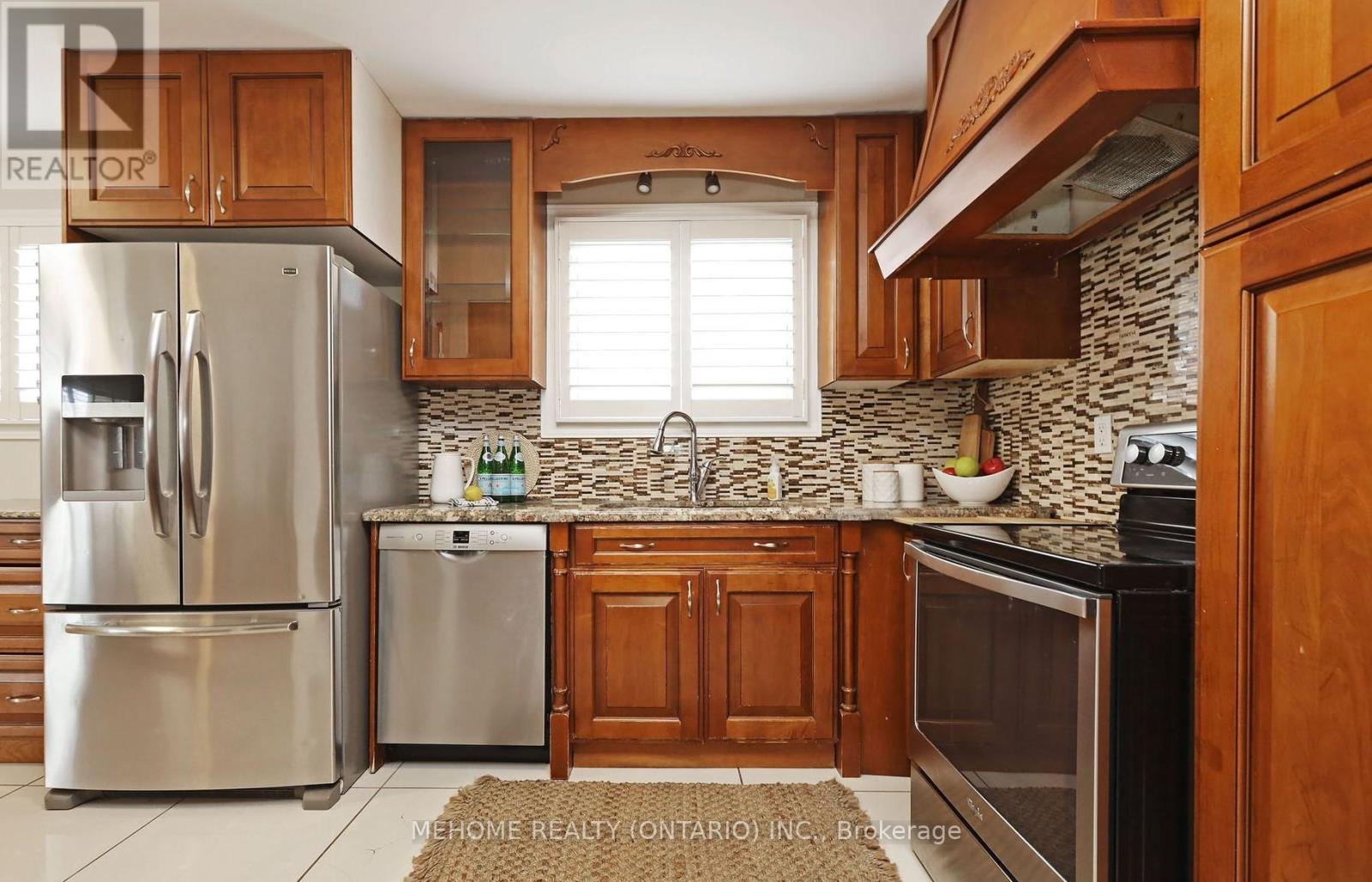 Room-1 - 130 Edmonton Drive, Toronto, Ontario  M2J 3X1 - Photo 9 - C12372963