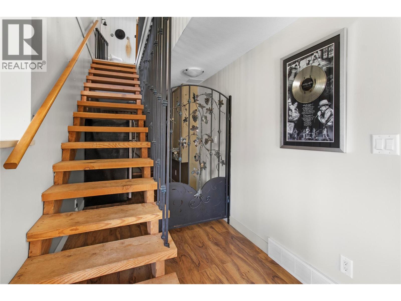 3240 Roncastle Road, Blind Bay, British Columbia  V0E 1H1 - Photo 44 - 10349000
