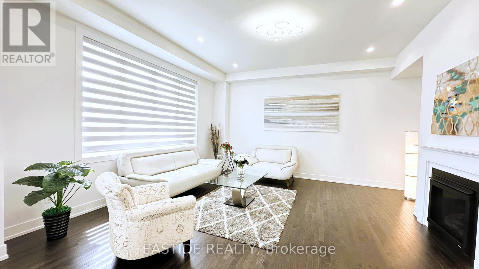 67 Marlene Johnston Drive, East Gwillimbury, Ontario  L9N 1K3 - Photo 13 - N12372966