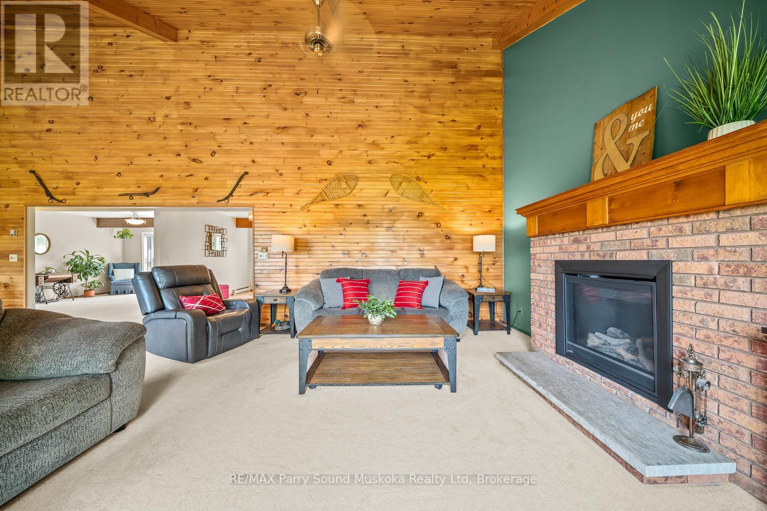 258 Lakeside Trail, Magnetawan, Ontario  P0A 1P0 - Photo 9 - X12372975