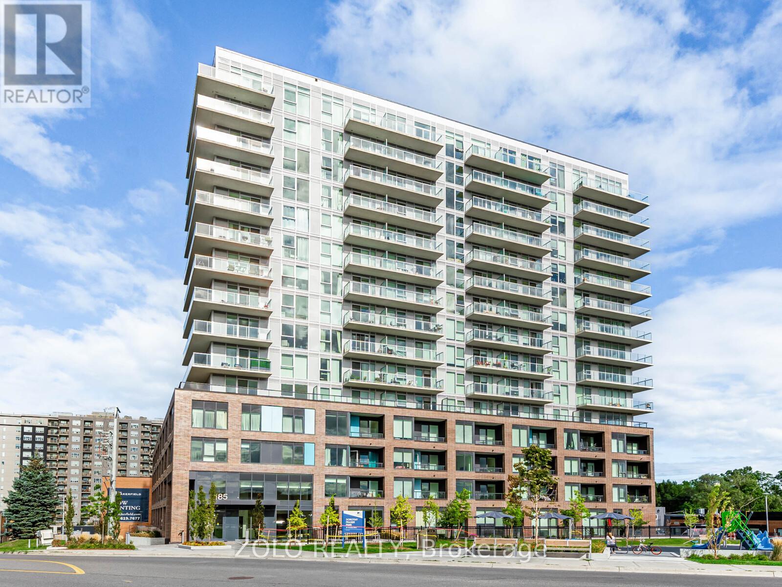 906 - 185 DEERFIELD ROAD, Newmarket, Ontario