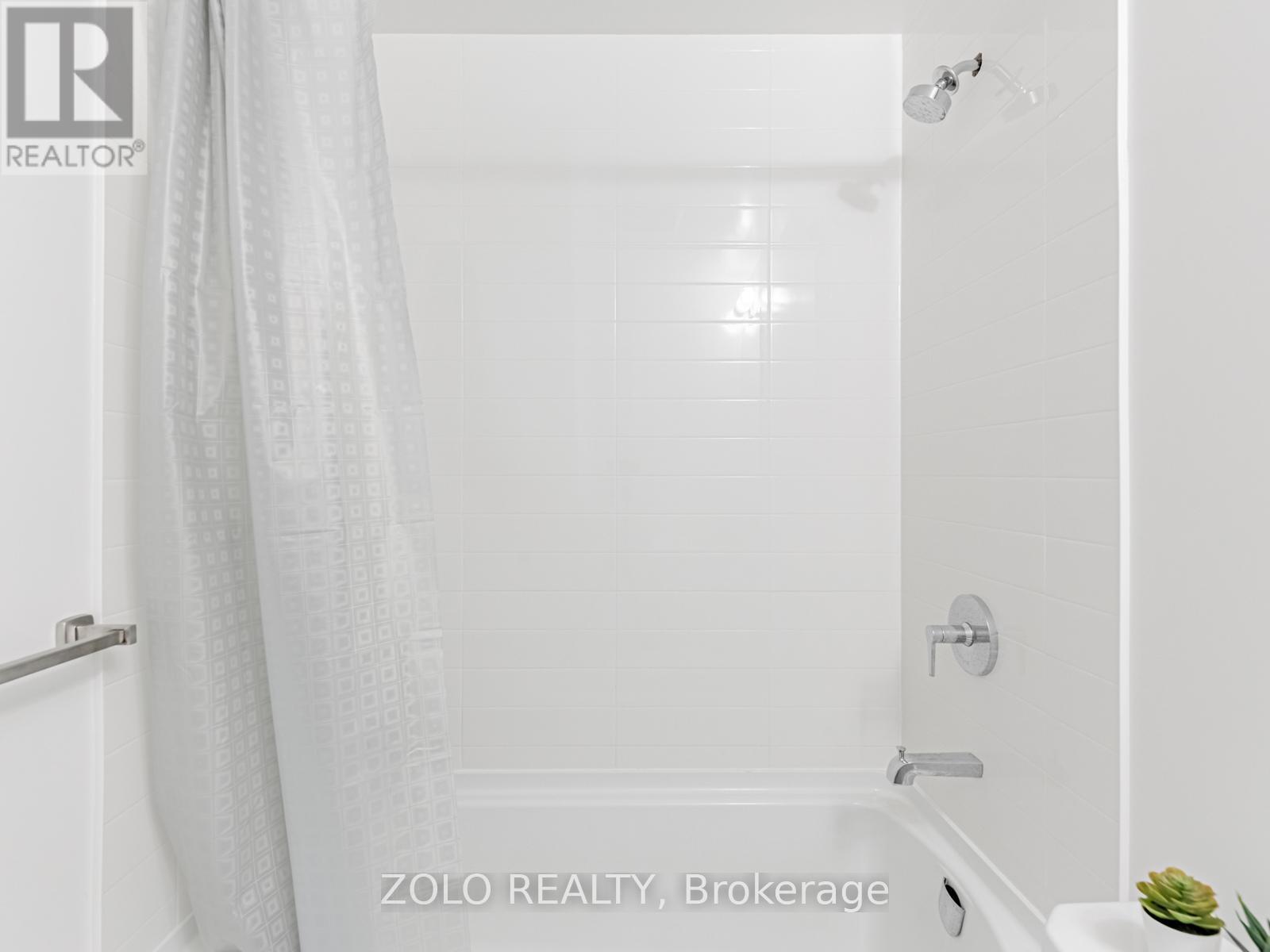 906 - 185 Deerfield Road, Newmarket, Ontario  L3Y 0G7 - Photo 18 - N12372971