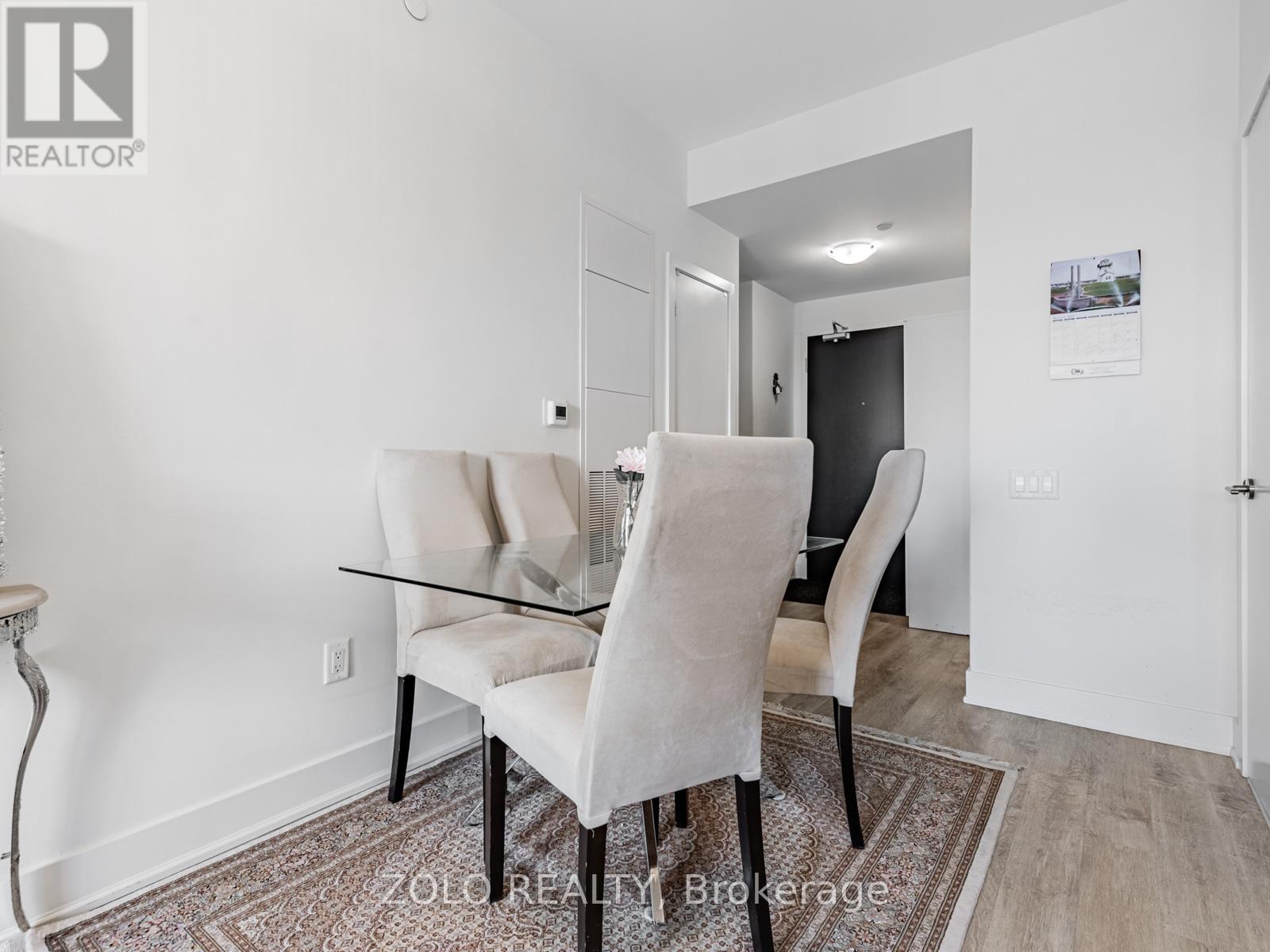 906 - 185 Deerfield Road, Newmarket, Ontario  L3Y 0G7 - Photo 7 - N12372971