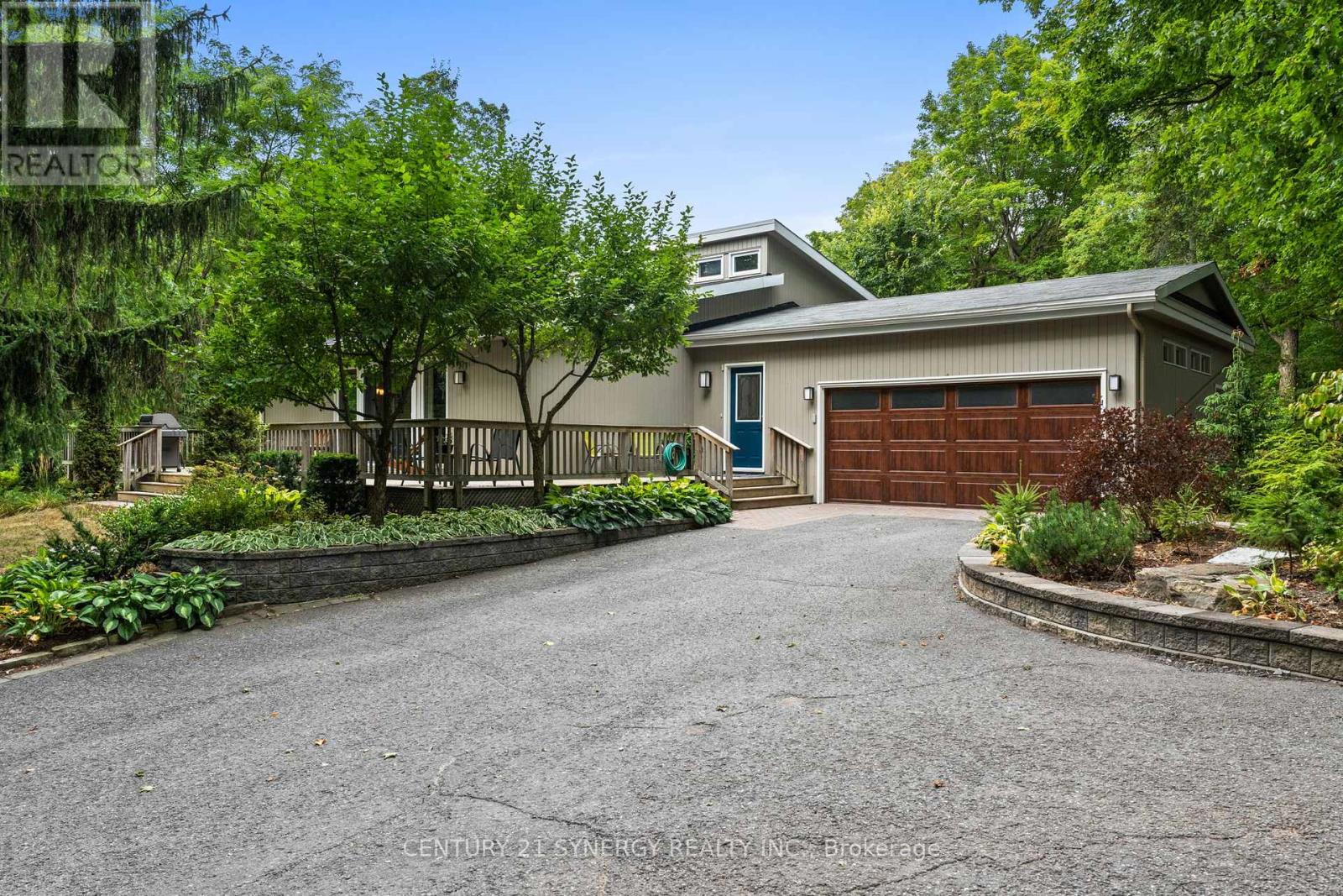 Property at 5984 THIRD LINE ROAD N image 1