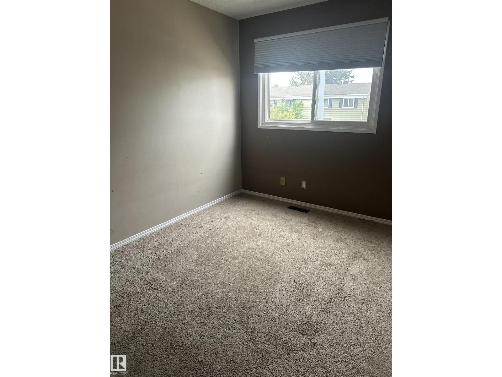 132 Primrose Gardens Gd Nw, Edmonton, Alberta  T5T 0R1 - Photo 5 - E4455581