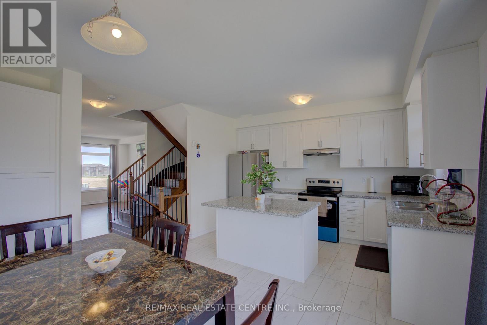 396 Tim Manley Avenue, Caledon, Ontario  L7C 1Z9 - Photo 13 - W12372990