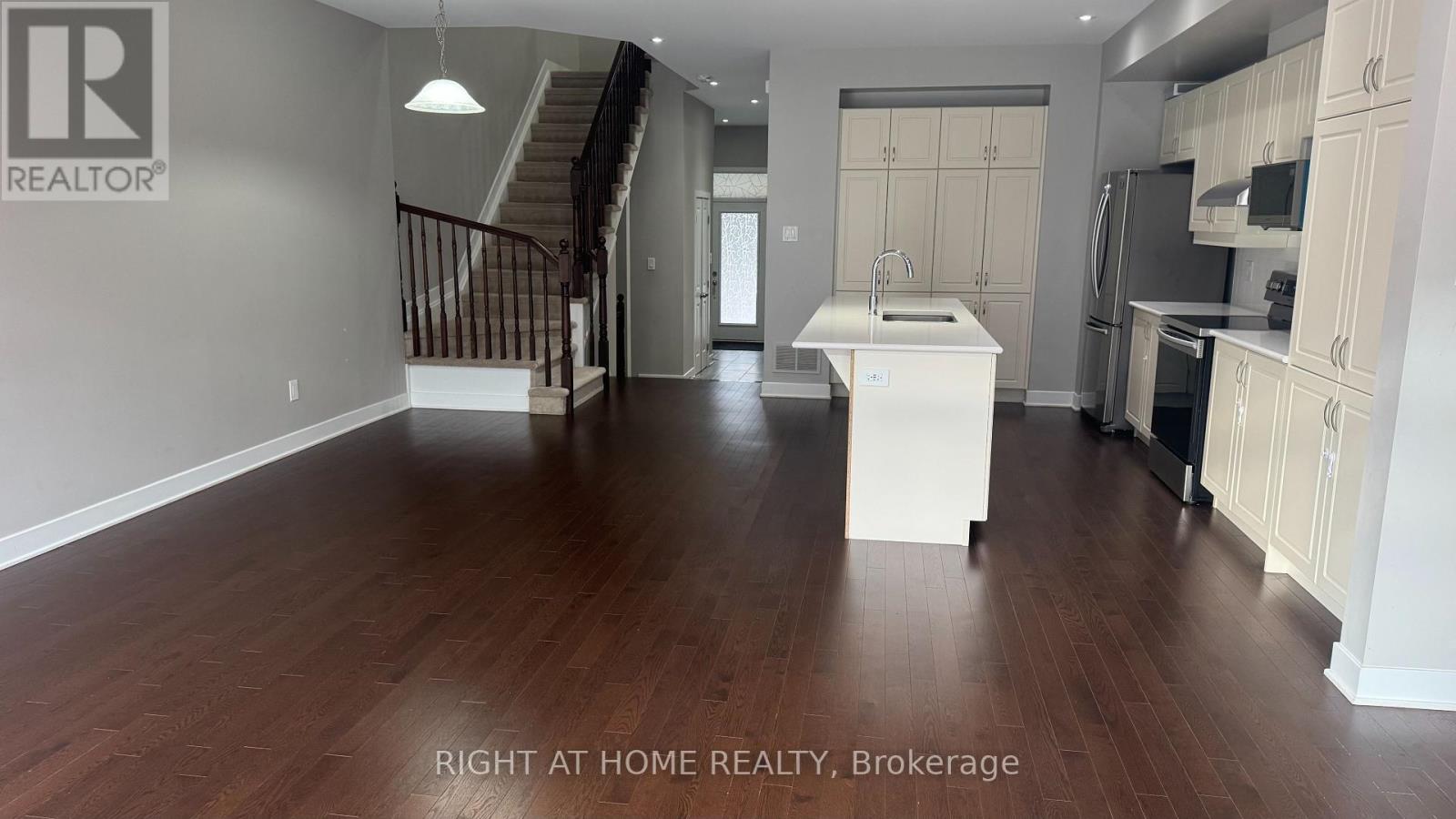 771 Twist Way, Ottawa, Ontario  K2V 0M3 - Photo 10 - X12372999