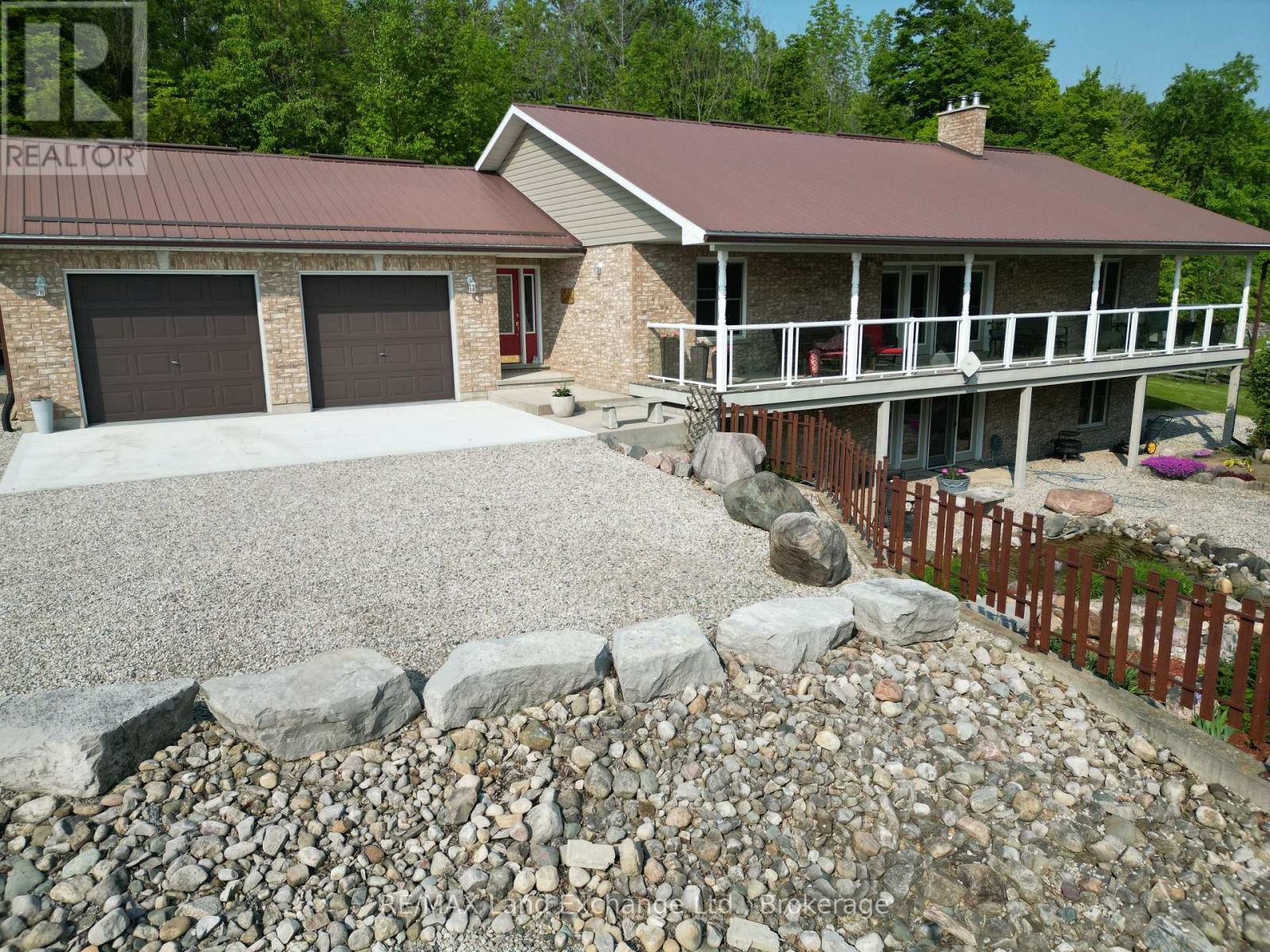 390 Paradise Lake Street, Huron-Kinloss, Ontario  N0G 2H0 - Photo 12 - X12373009