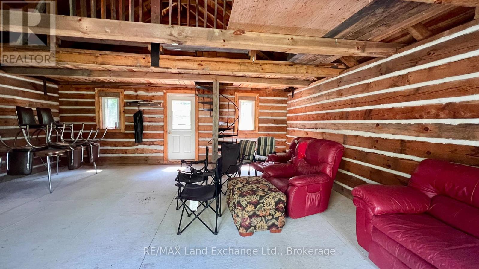390 Paradise Lake Street, Huron-Kinloss, Ontario  N0G 2H0 - Photo 16 - X12373009
