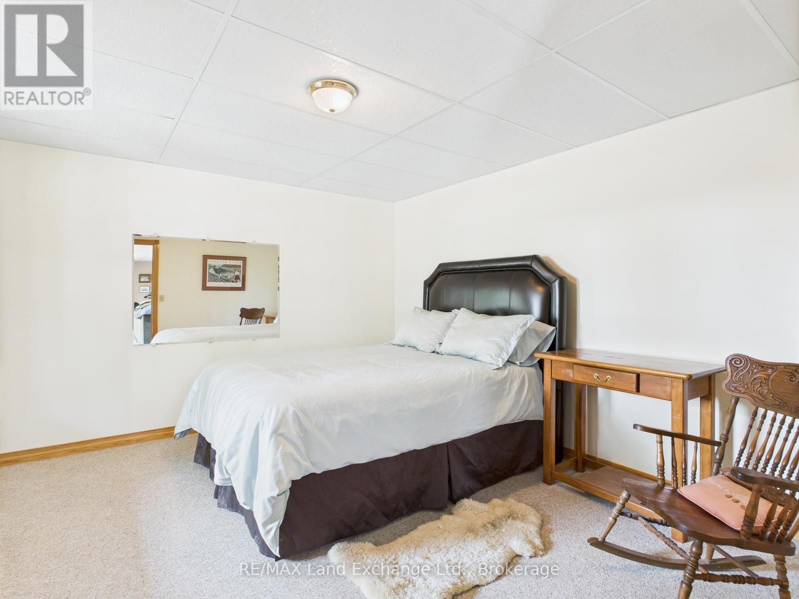 390 Paradise Lake Street, Huron-Kinloss, Ontario  N0G 2H0 - Photo 45 - X12373009