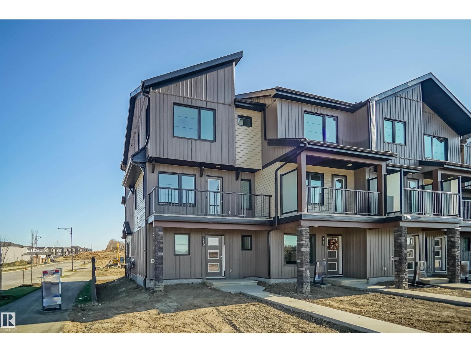 4189 Kinglet Dr Nw, Edmonton, Alberta  T5S 0N8 - Photo 2 - E4455584