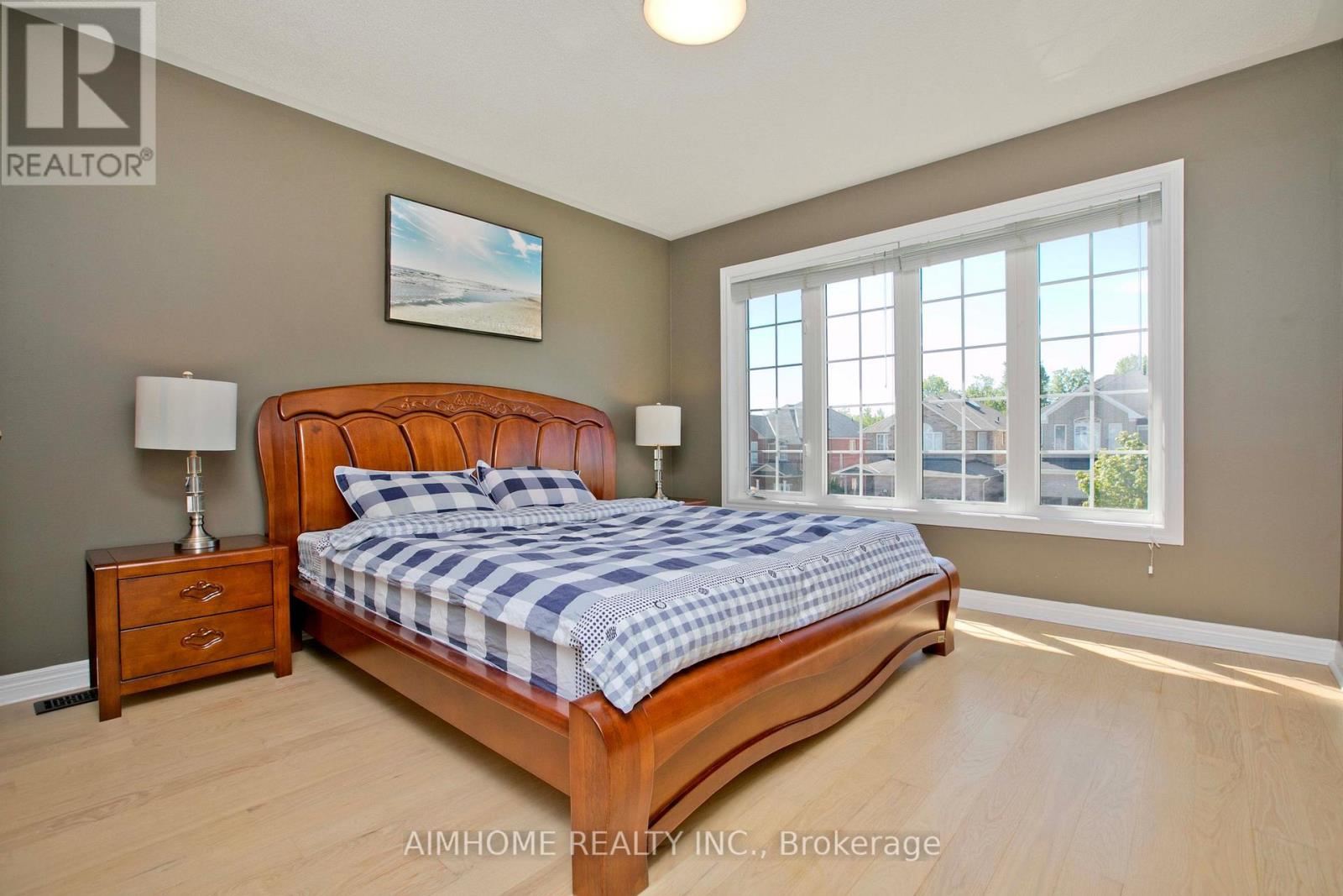 99 Colesbrook Road, Richmond Hill, Ontario  L4S 2G3 - Photo 18 - N12372994
