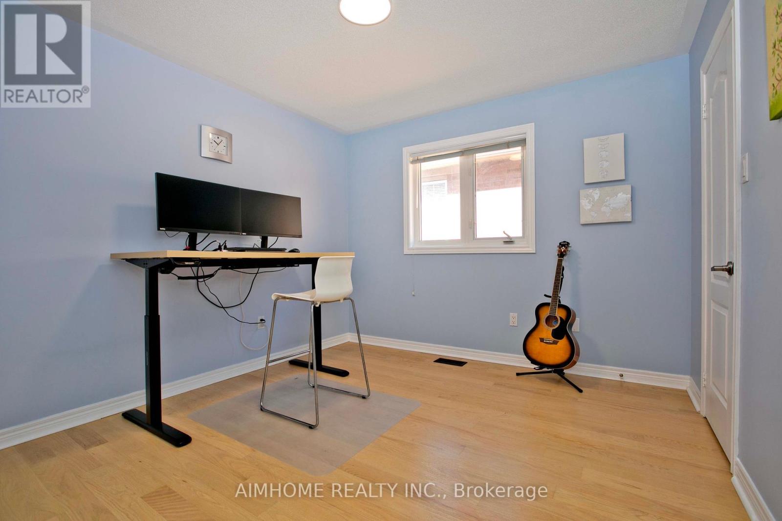 99 Colesbrook Road, Richmond Hill, Ontario  L4S 2G3 - Photo 19 - N12372994