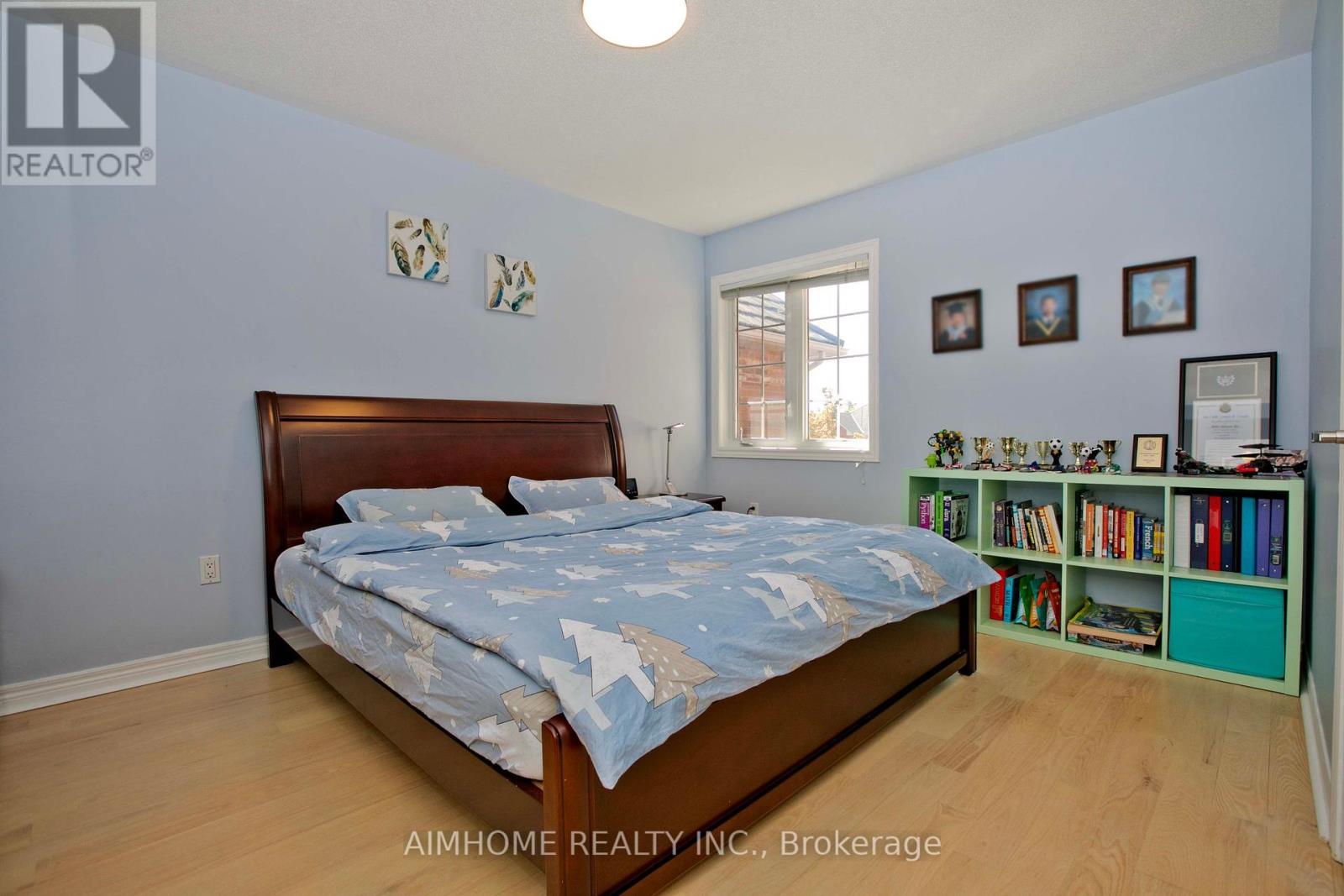 99 Colesbrook Road, Richmond Hill, Ontario  L4S 2G3 - Photo 20 - N12372994