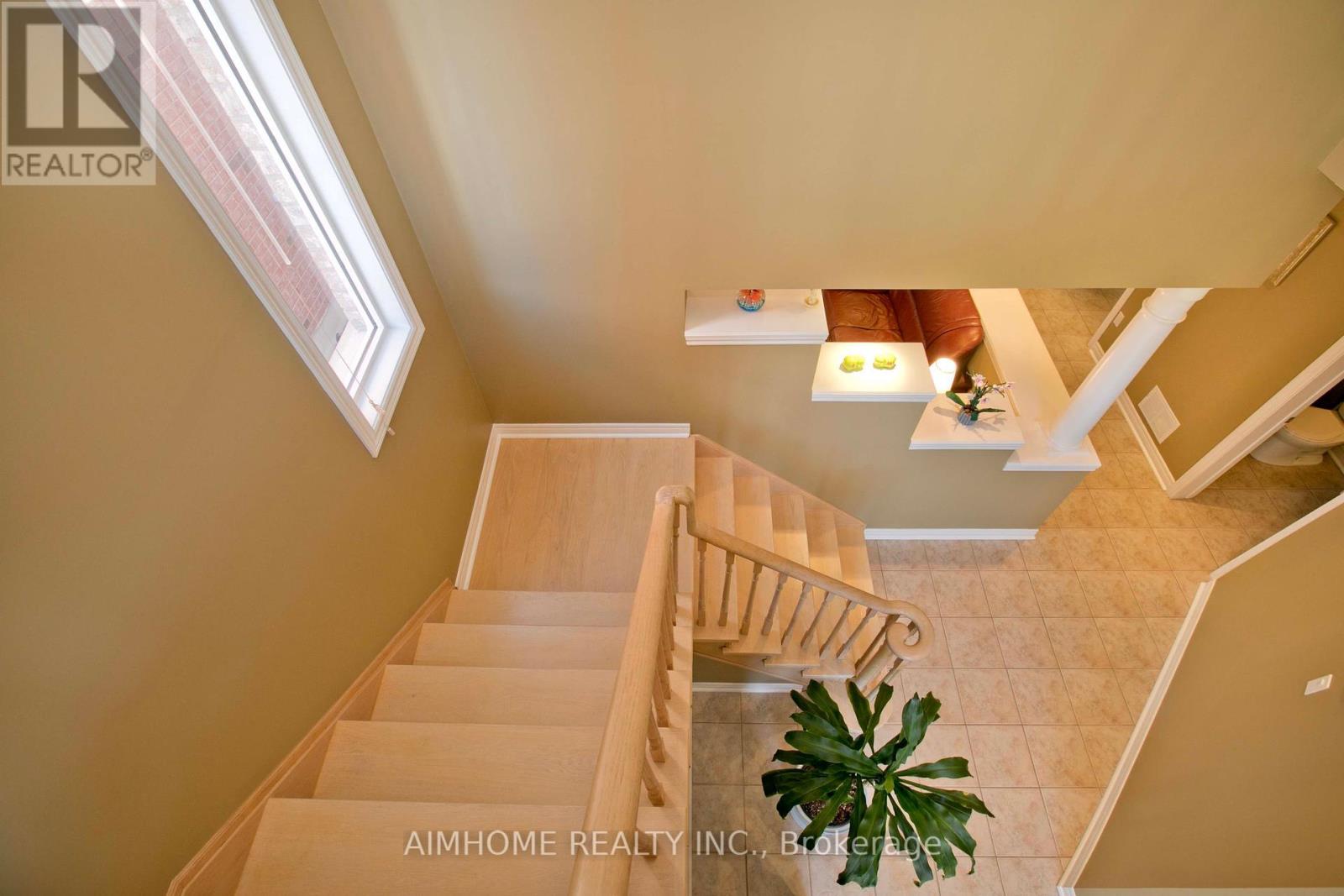 99 Colesbrook Road, Richmond Hill, Ontario  L4S 2G3 - Photo 26 - N12372994