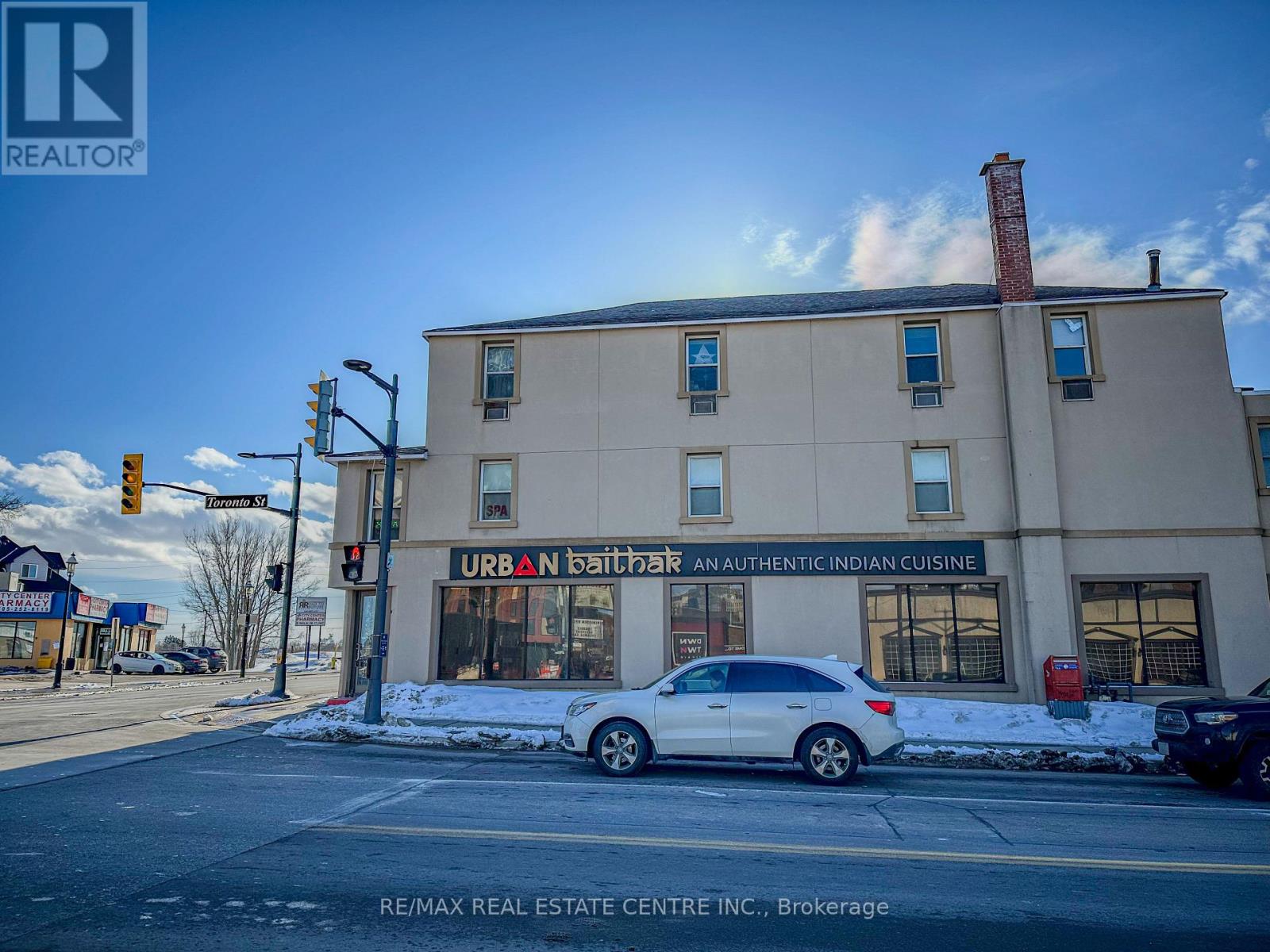 94 Dunlop Street W, Barrie, Ontario  L4M 1A4 - Photo 36 - S12372995