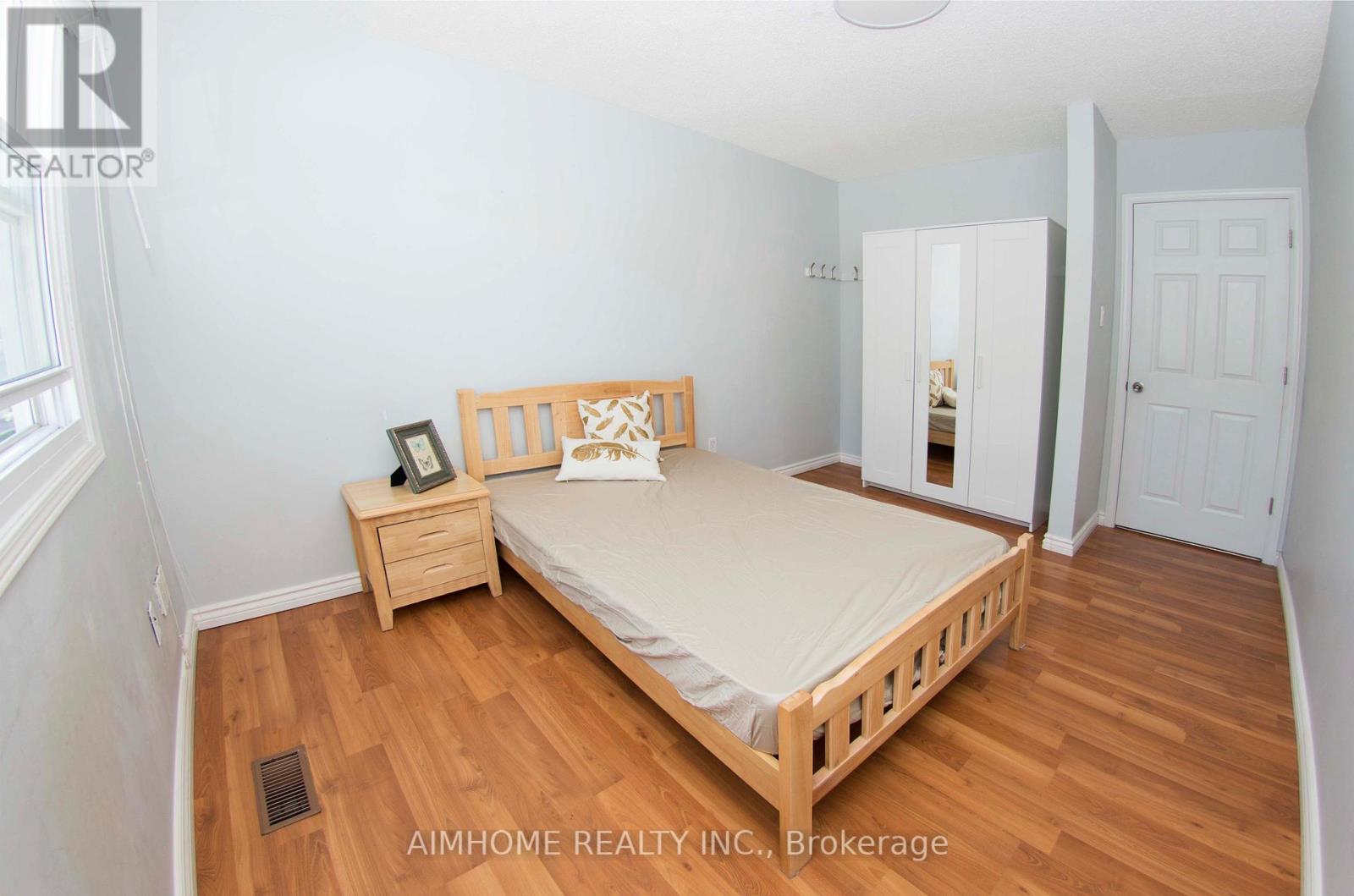 54 - 1224 Kirstie Court, Oakville, Ontario  L6H 5C5 - Photo 16 - W12373003