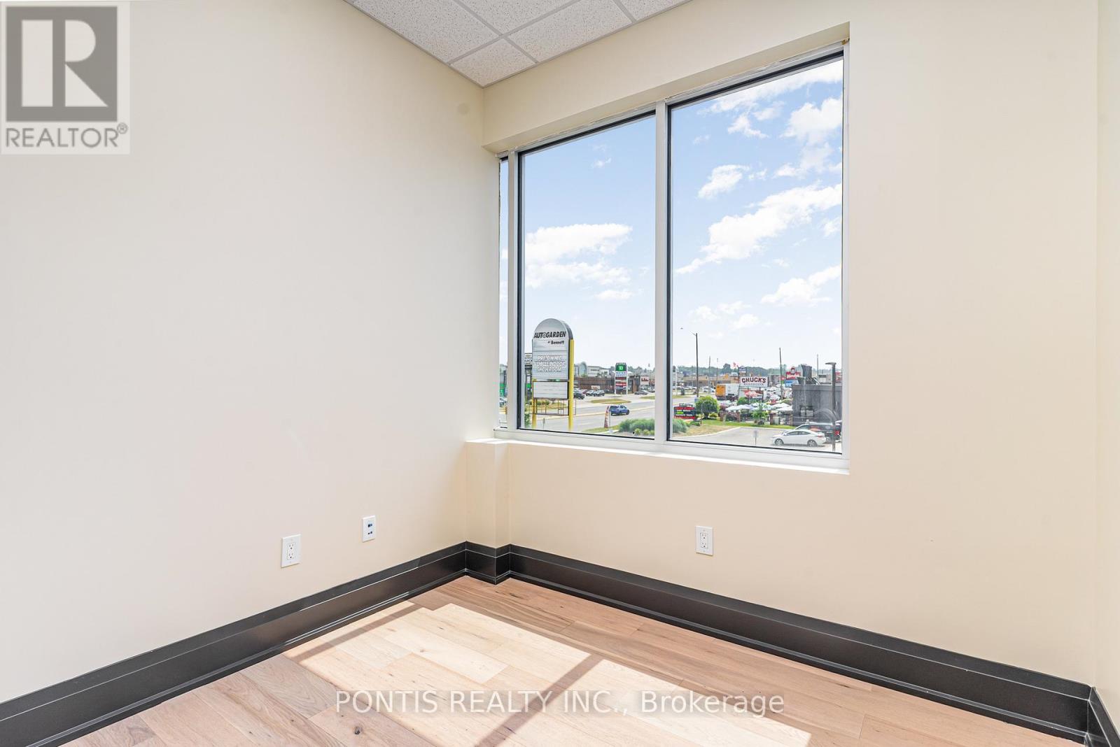 H211 - 460 Hespeler Road, Cambridge, Ontario  N1R 0E3 - Photo 29 - X12372997