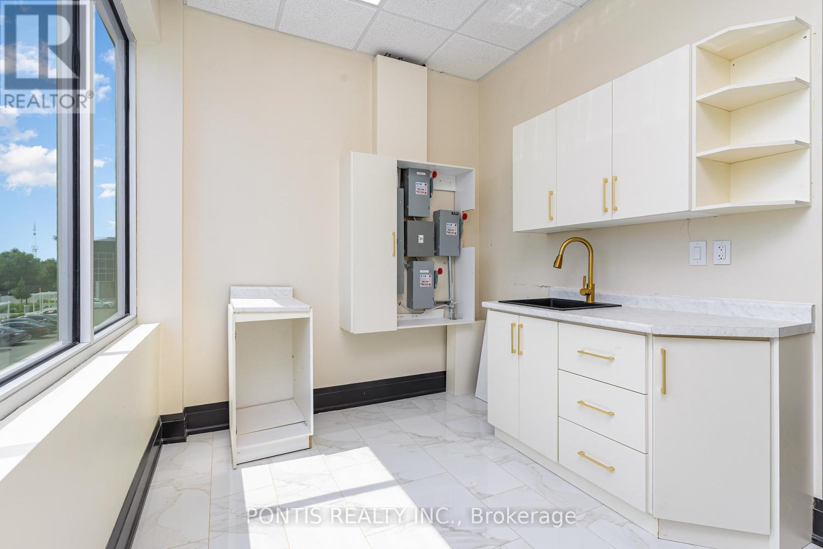 H211 - 460 Hespeler Road, Cambridge, Ontario  N1R 0E3 - Photo 33 - X12372997