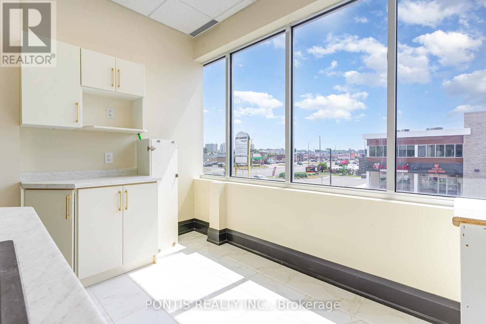 H211 - 460 Hespeler Road, Cambridge, Ontario  N1R 0E3 - Photo 34 - X12372997