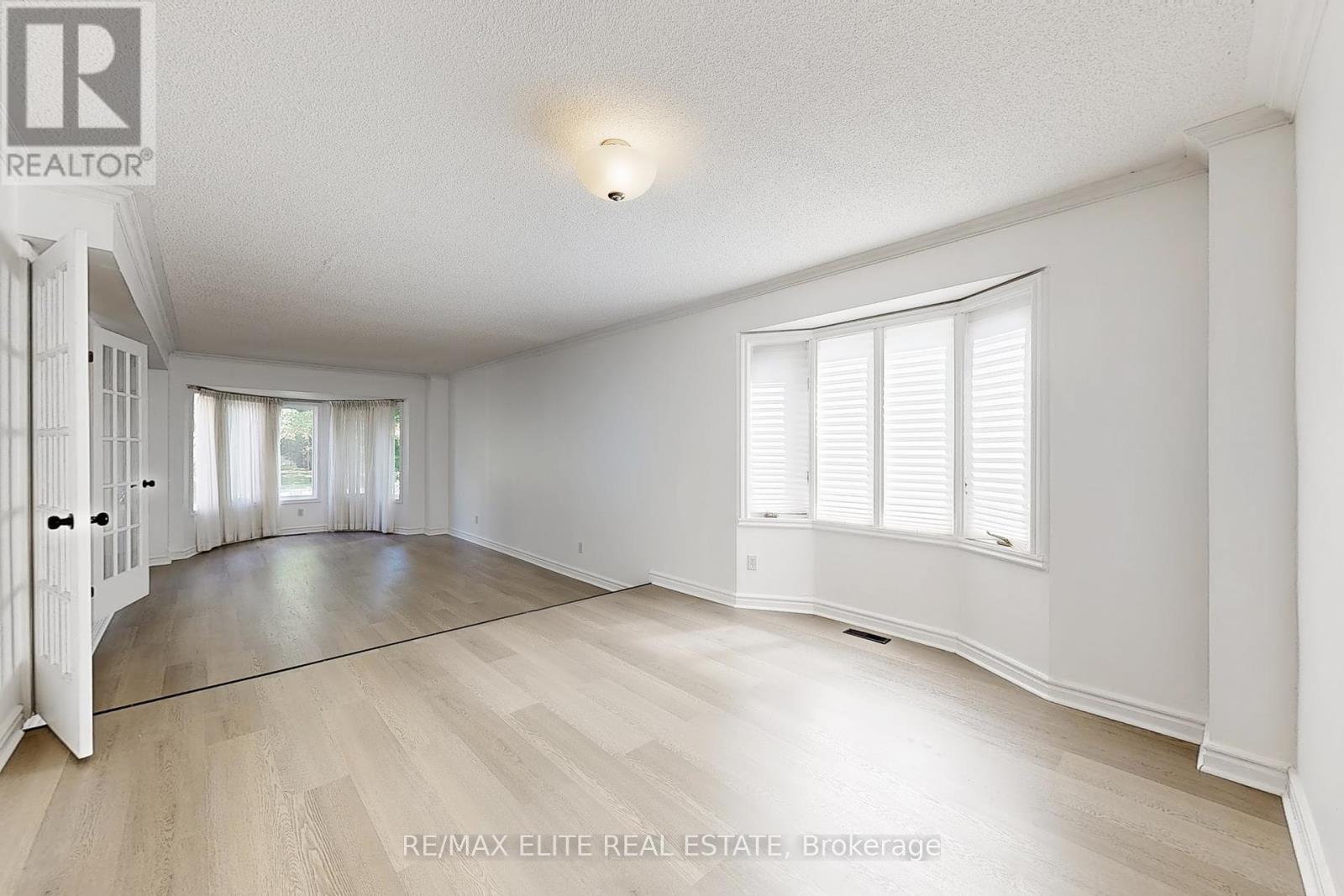48 John Button Boulevard, Markham, Ontario  L3R 9A6 - Photo 7 - N12370452