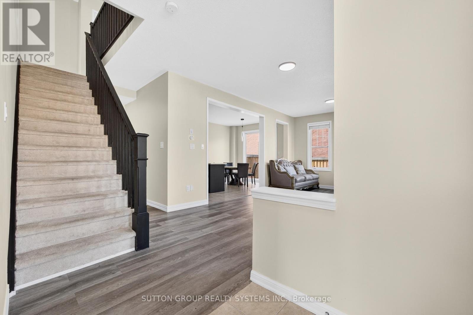 1030 Savoline Boulevard, Milton, Ontario  L9T 8P3 - Photo 12 - W12373013